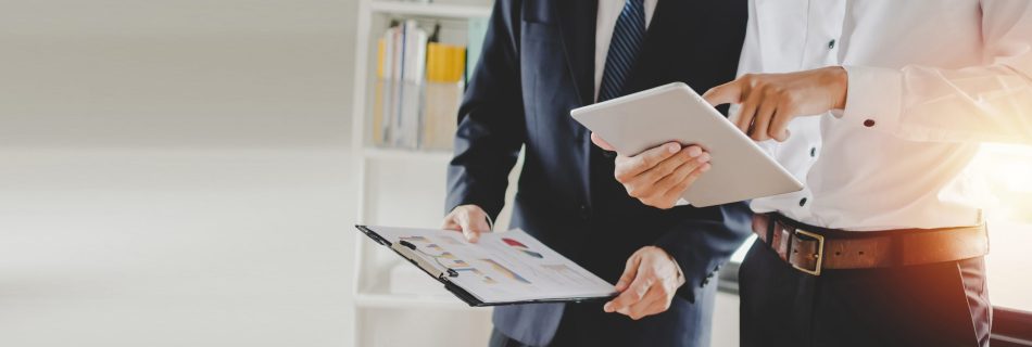 Pour faciliter une prise de fonctions il faut prendre du recul, anticiper et préparer celle-ci au mieux afin d’établir les bases d’une relation de confiance avec son équipe. 